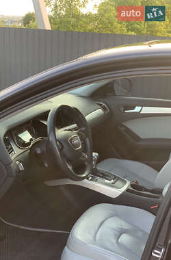 Седан Audi A4 2012 в 