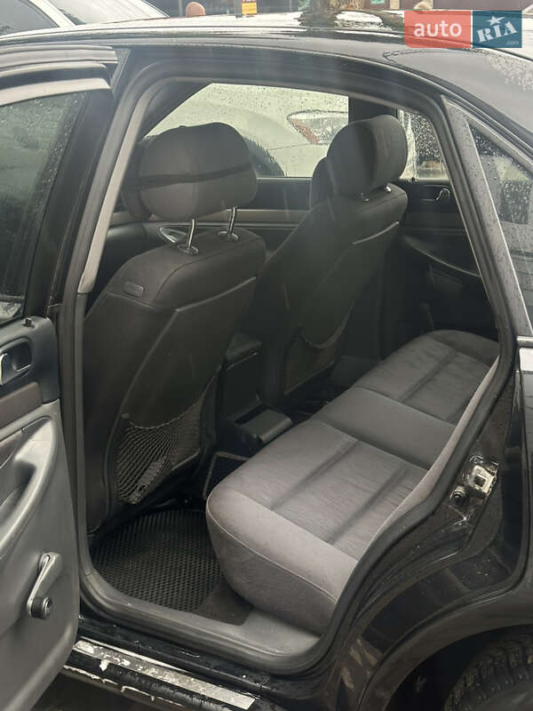 Седан Audi A4 2000 в Івано-Франківську