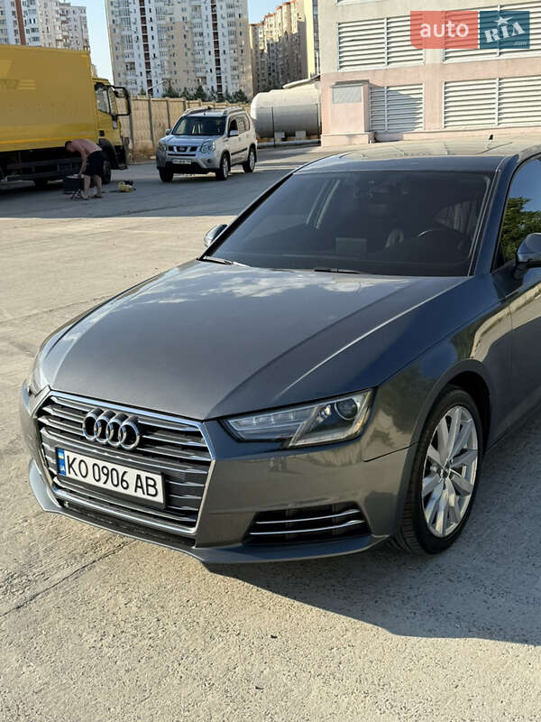 Седан Audi A4 2016 в Одесі
