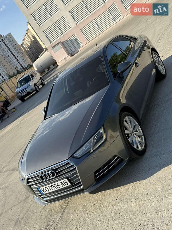 Седан Audi A4 2016 в Одесі