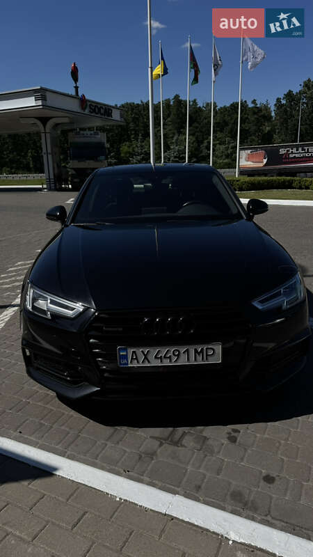 Седан Audi A4 2018 в Киеве