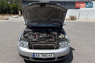 Седан Audi A4 2004 в 