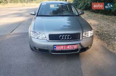 Седан Audi A4 2002 в Каневе