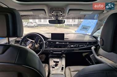 Седан Audi A4 2019 в 