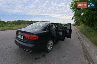 Седан Audi A4 2013 в 