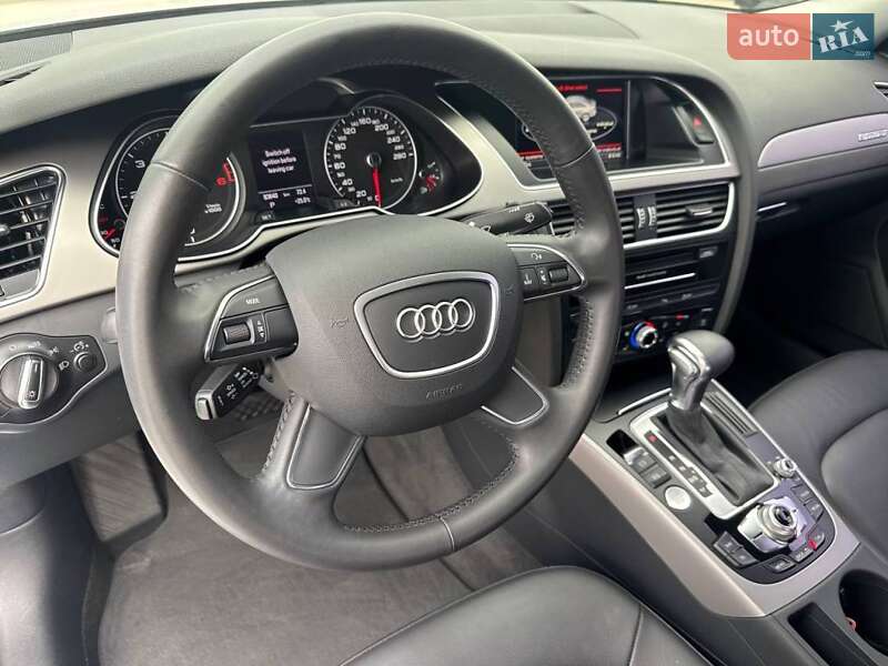 Седан Audi A4 2014 в Киеве