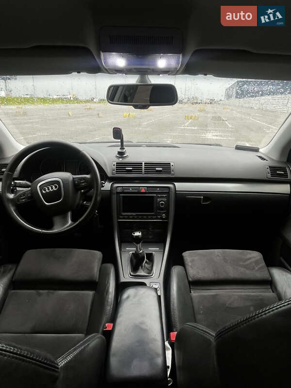 Седан Audi A4 2005 в Львові