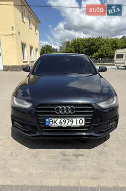 Седан Audi A4 2013 в 