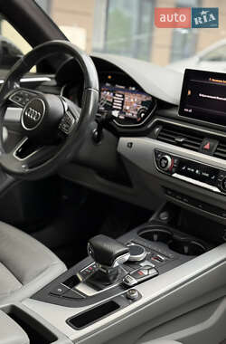Седан Audi A4 2016 в 