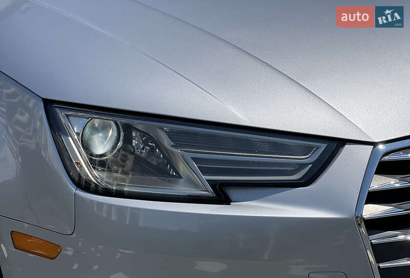 Седан Audi A4 2017 в Ужгороді