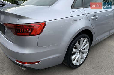 Седан Audi A4 2017 в 