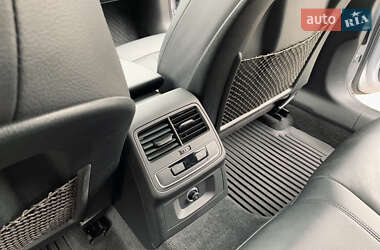 Седан Audi A4 2017 в 