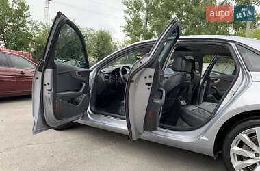 Седан Audi A4 2017 в 