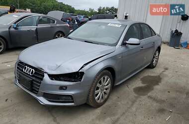 Седан Audi A4 2015 в 