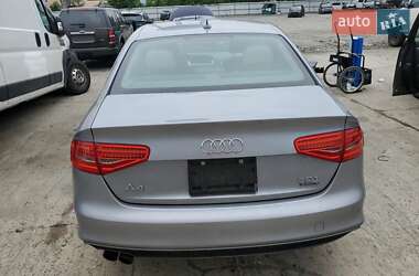 Седан Audi A4 2015 в 