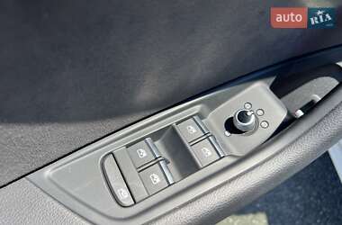 Седан Audi A4 2023 в 
