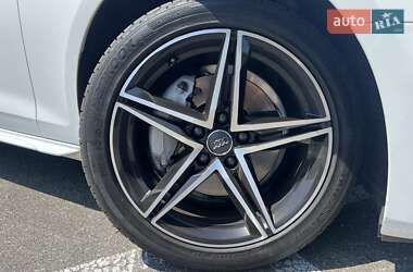 Седан Audi A4 2023 в 