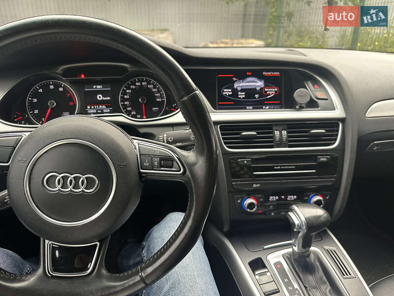 Седан Audi A4 2015 в Києві