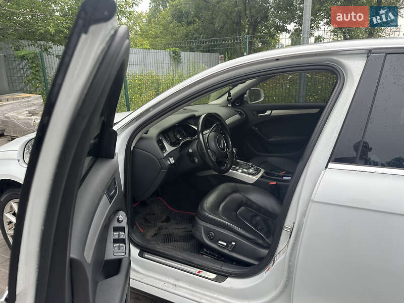 Седан Audi A4 2015 в Києві
