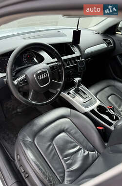 Седан Audi A4 2010 в 