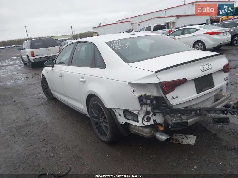 Седан Audi A4 2018 в Львові