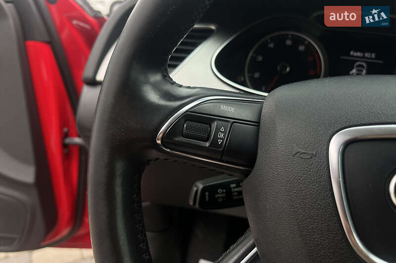Седан Audi A4 2013 в Мукачевому