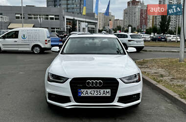 Седан Audi A4 2015 в 