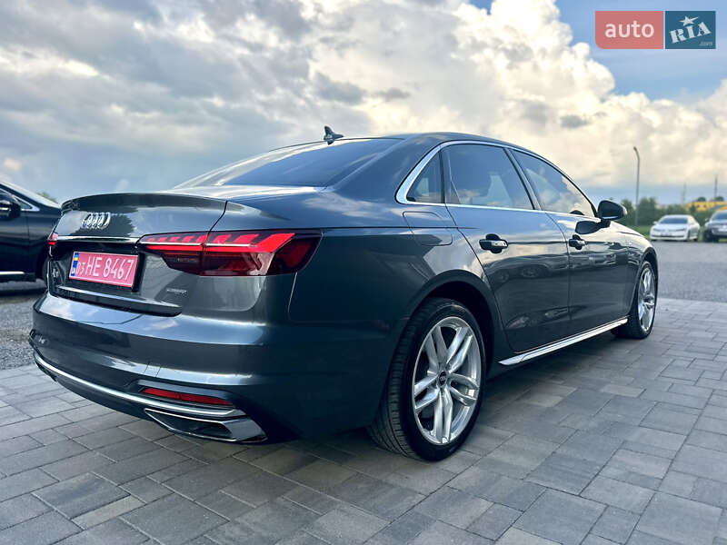 Седан Audi A4 2020 в Ровно