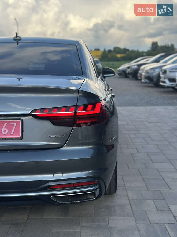 Седан Audi A4 2020 в Ровно