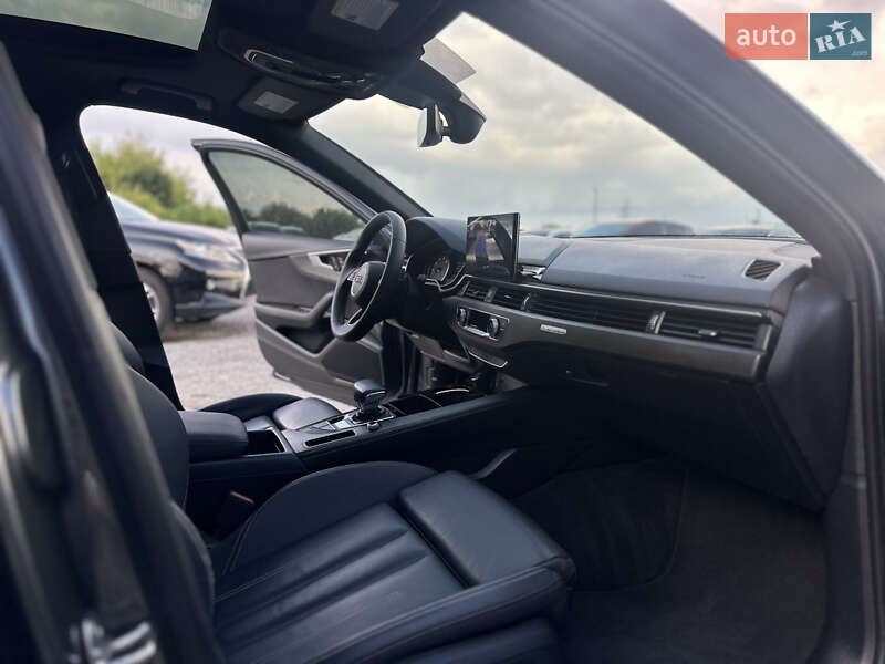 Седан Audi A4 2020 в Ровно