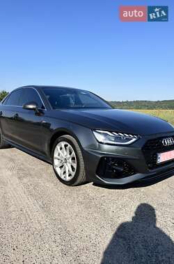 Седан Audi A4 2019 в 