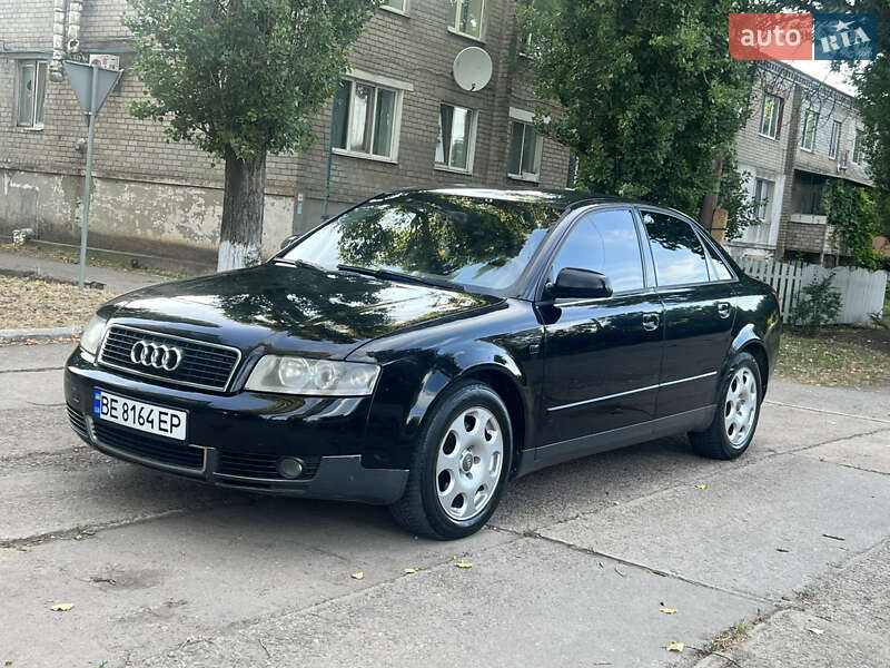 Седан Audi A4 2003 в Новом Буге