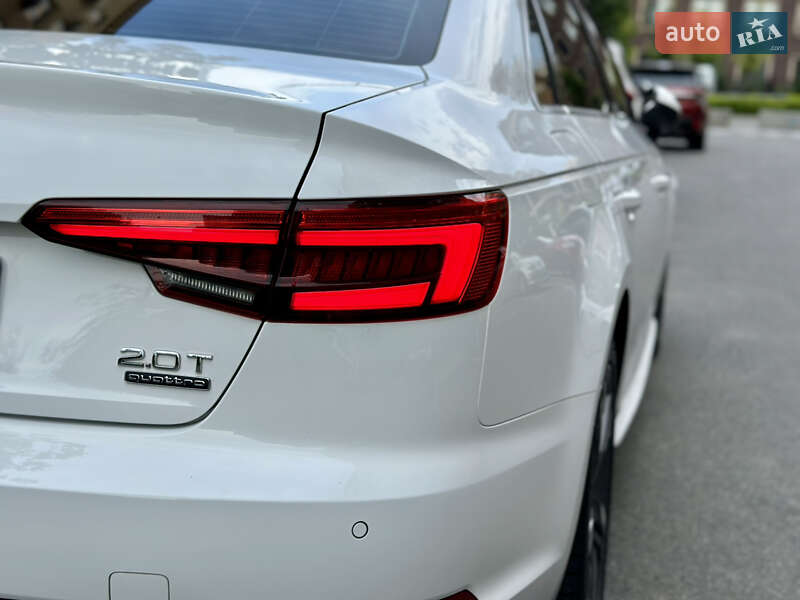 Седан Audi A4 2017 в Киеве