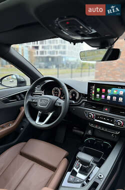 Седан Audi A4 2022 в 