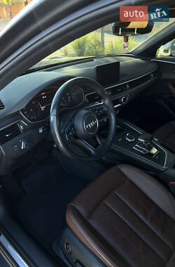 Седан Audi A4 2018 в 