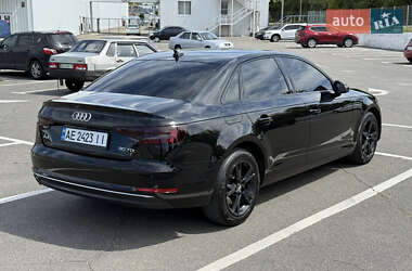 Седан Audi A4 2018 в 