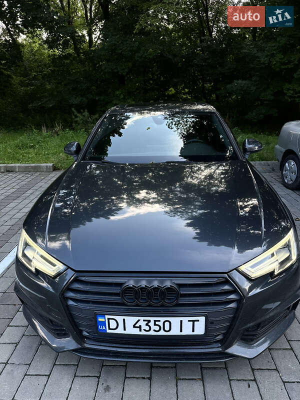 Седан Audi A4 2016 в Львові