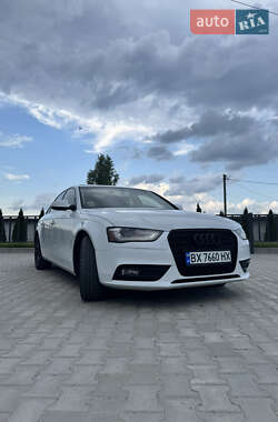 Седан Audi A4 2012 в Ровно