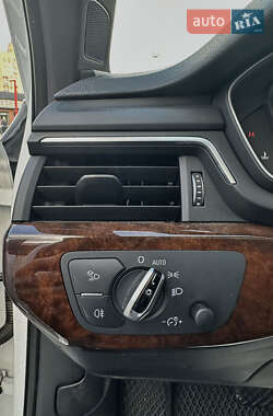 Седан Audi A4 2016 в 