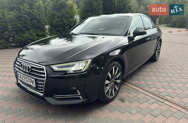 Седан Audi A4 2019 в 