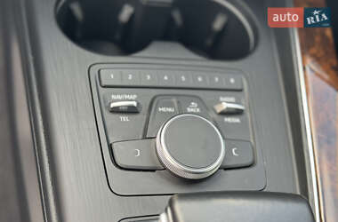 Седан Audi A4 2019 в 