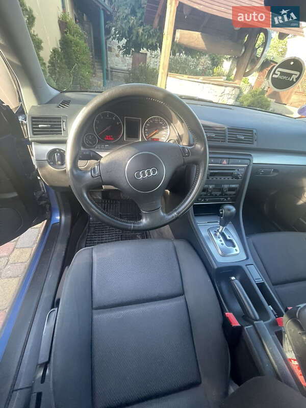 Седан Audi A4 2002 в Івано-Франково
