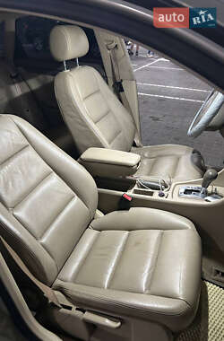 Седан Audi A4 2002 в 