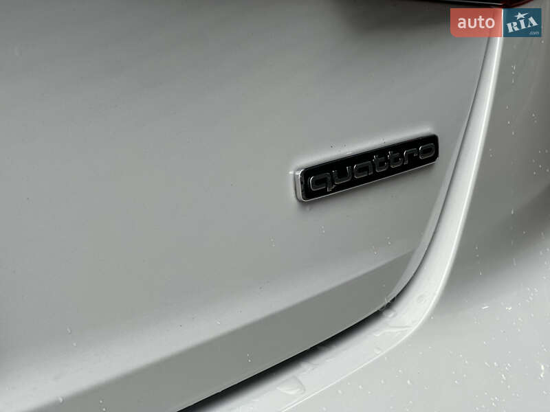 Седан Audi A4 2023 в Києві