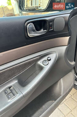 Универсал Audi A4 2001 в 