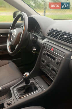 Седан Audi A4 2006 в 