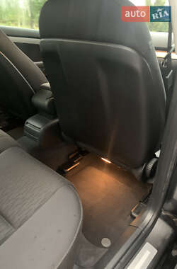 Седан Audi A4 2006 в 