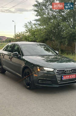 Седан Audi A4 2017 в 