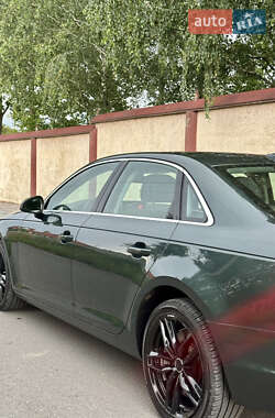 Седан Audi A4 2017 в 