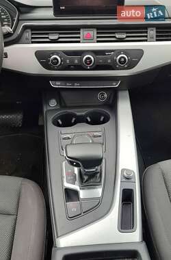 Универсал Audi A4 2016 в 